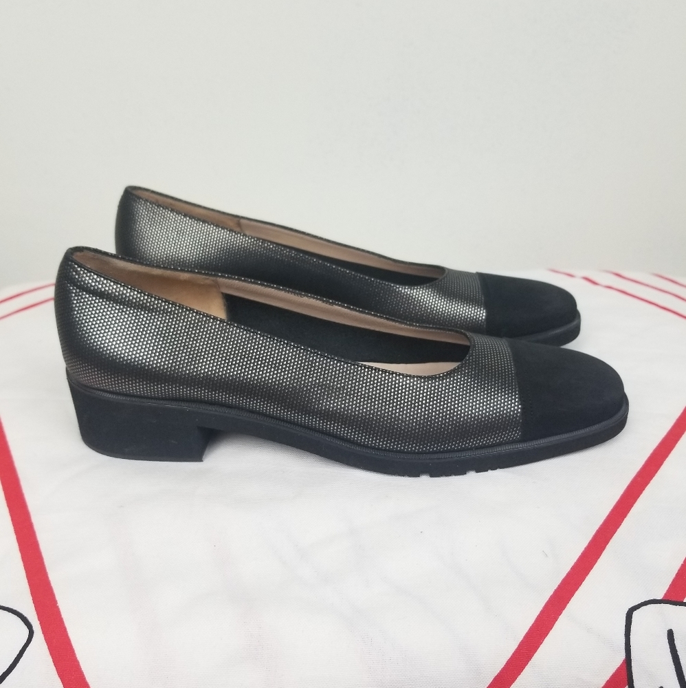 Salvatore Ferragamo Black Rounded Toe Flats